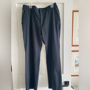 BLACK UNDER ARMOUR GOLF PANTS SIZE 36
